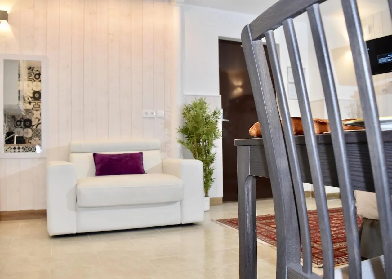 Services Apartment